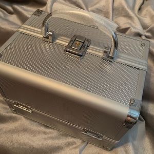 Small makeup case!